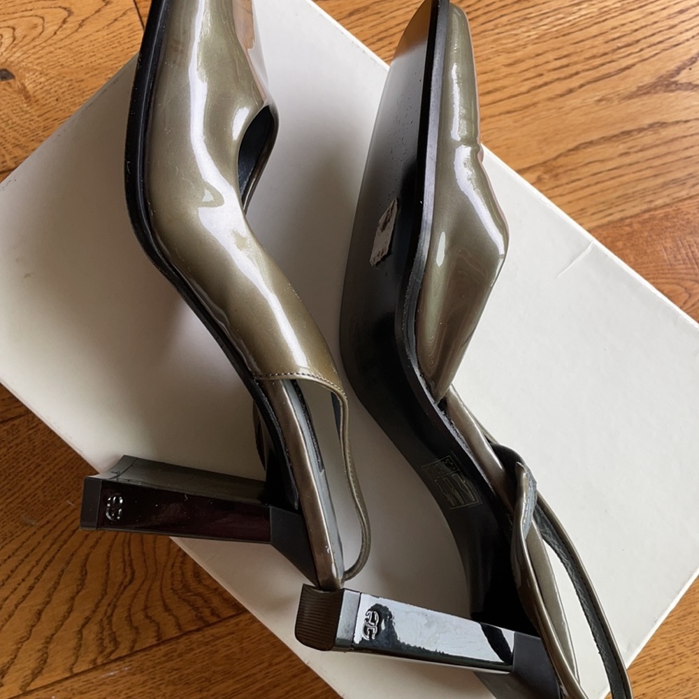 heels - Picture 5 of 12